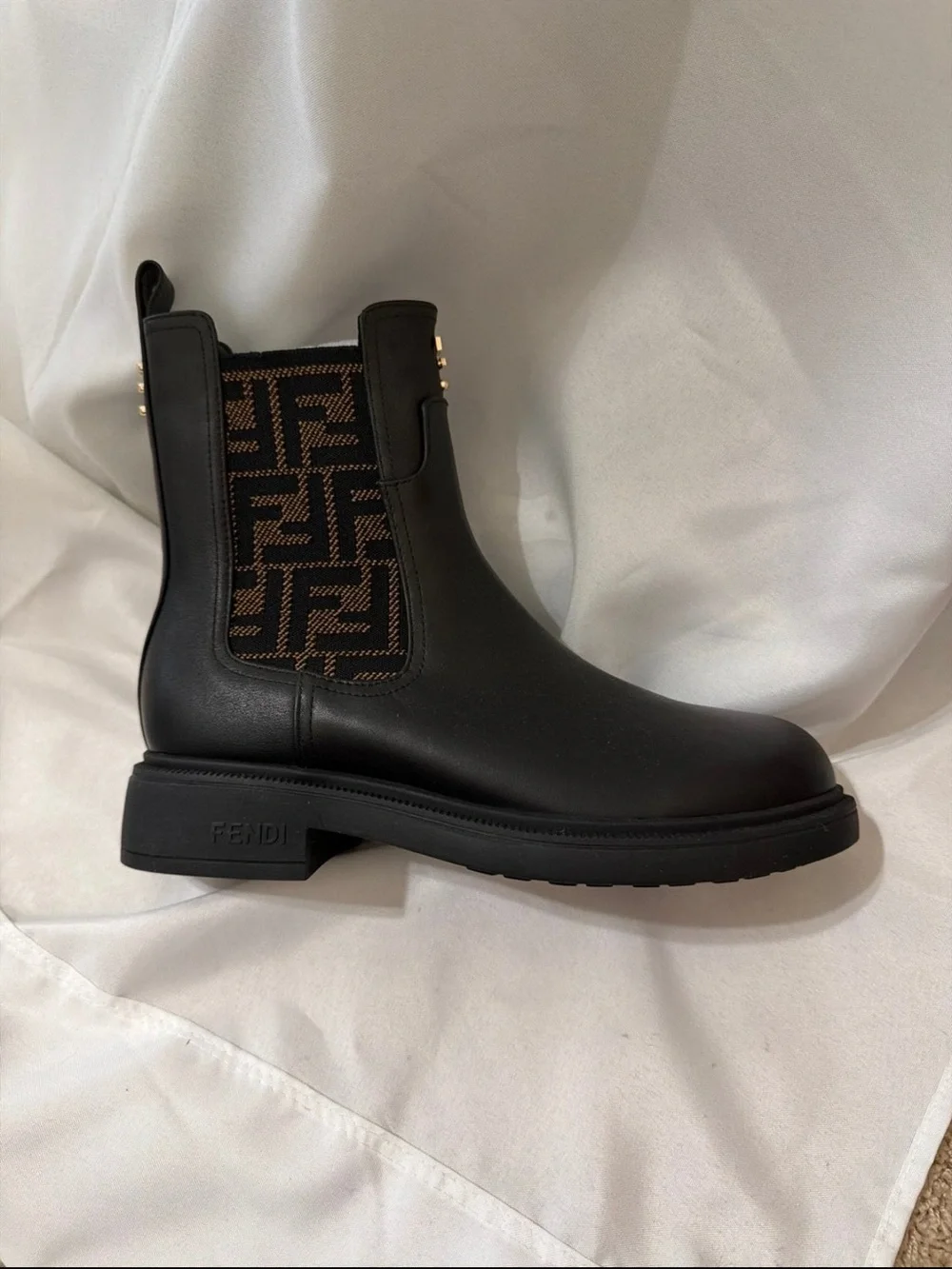 Women’s Black Leather Fashion Logo Chelsea Boot
